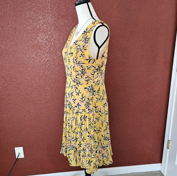 Banana Republic Yellow Floral Midi Dress - Picture 4 of 9